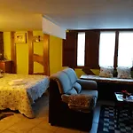 La Condesa Valmeo